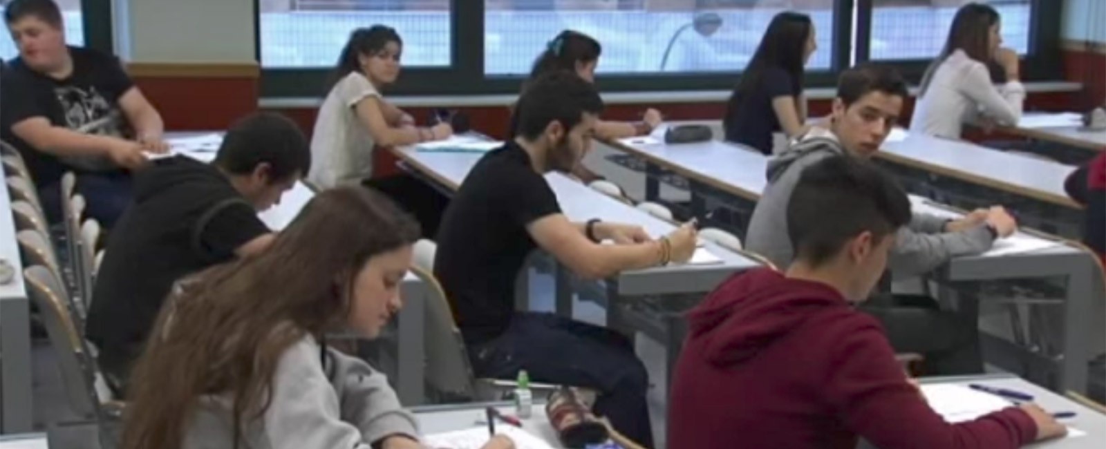 En la próxima década el mercado de trabajo dejará fuera a los jóvenes con formación baja y concentrará las oportunidades en los más cualificados