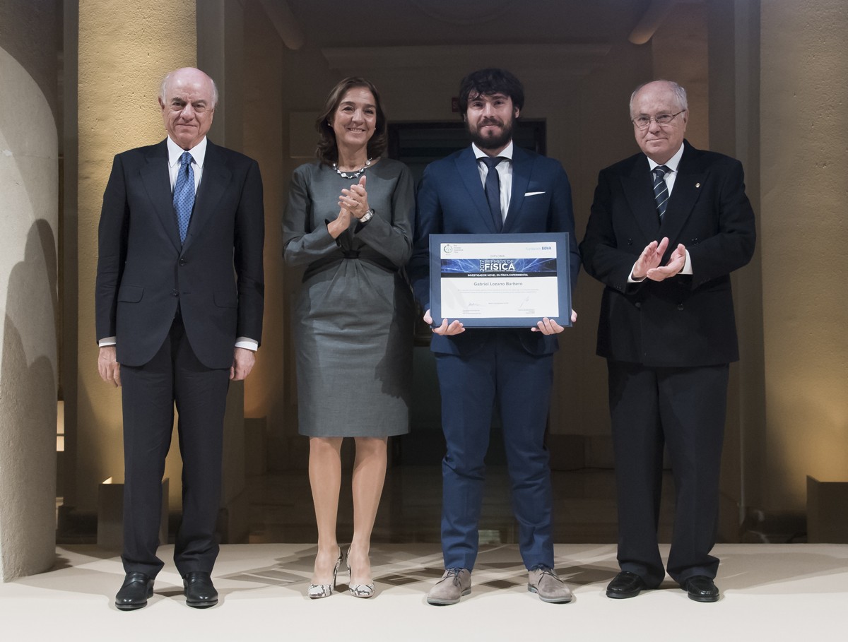 Ceremonia_Premios_Fisica_2017_Gabriel_Lozano