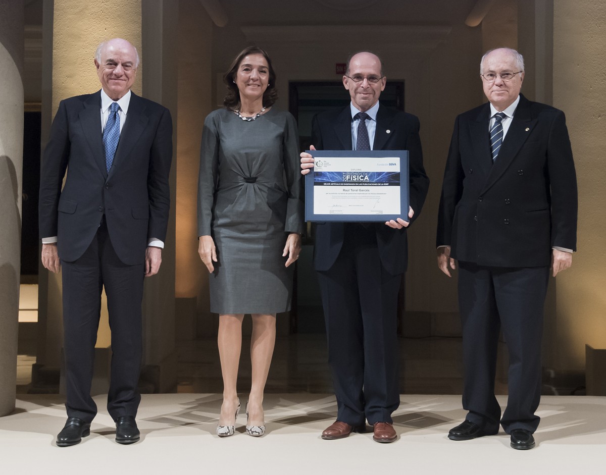 Ceremonia_Premios_Fisica_2017_Raul_Toral