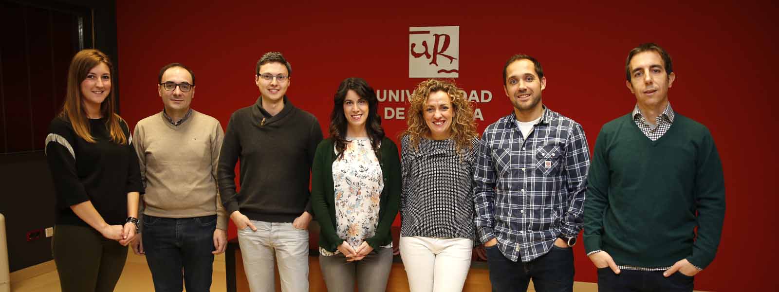 de izda. a dcha: Adrian, Hector, Félix, Rebeca, Alicia, Eduardo y Javier