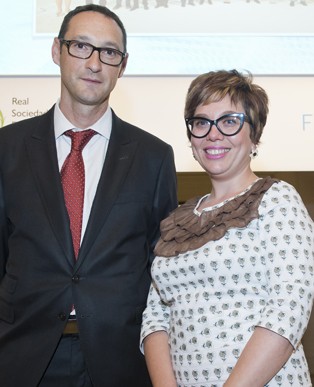 Premios_Fisica_2013_Jesus_Alba_Romina_del_Rey_314x387