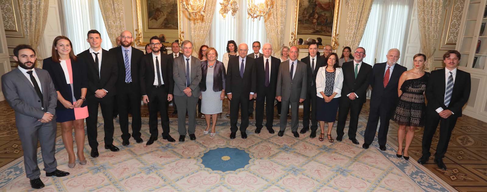 Foto_ceremonia_premios_matematica_web_1600x650