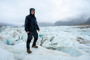 Alejandro Muñoz en un glaciar.