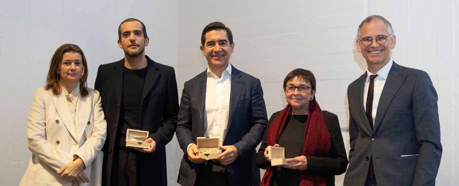 fundacion_bbva_fundacio_miro_carlos_torres_vila_garrocha_oro_reconocimiento