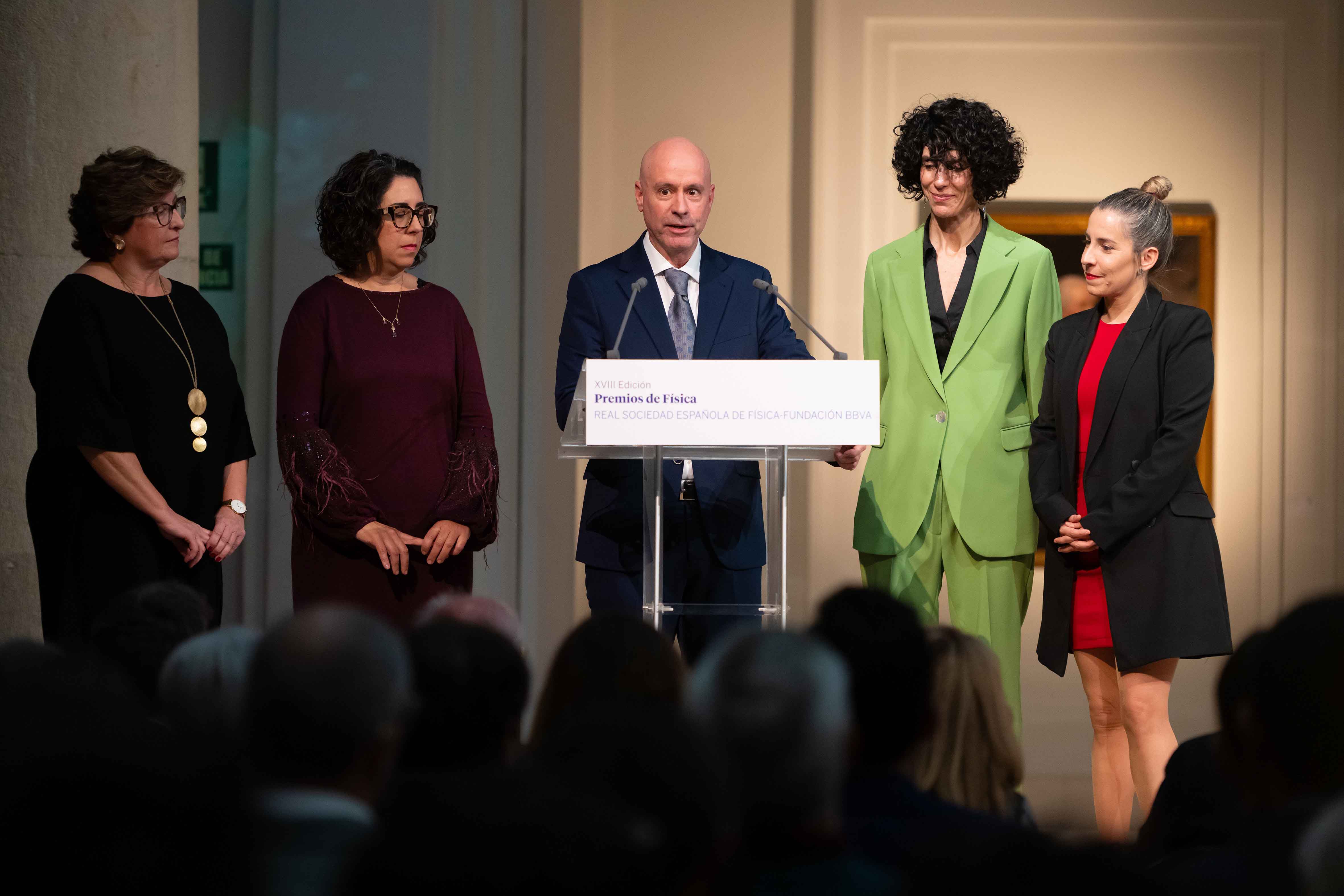 2025-12-04 Ceremonia Premios Fisica 062