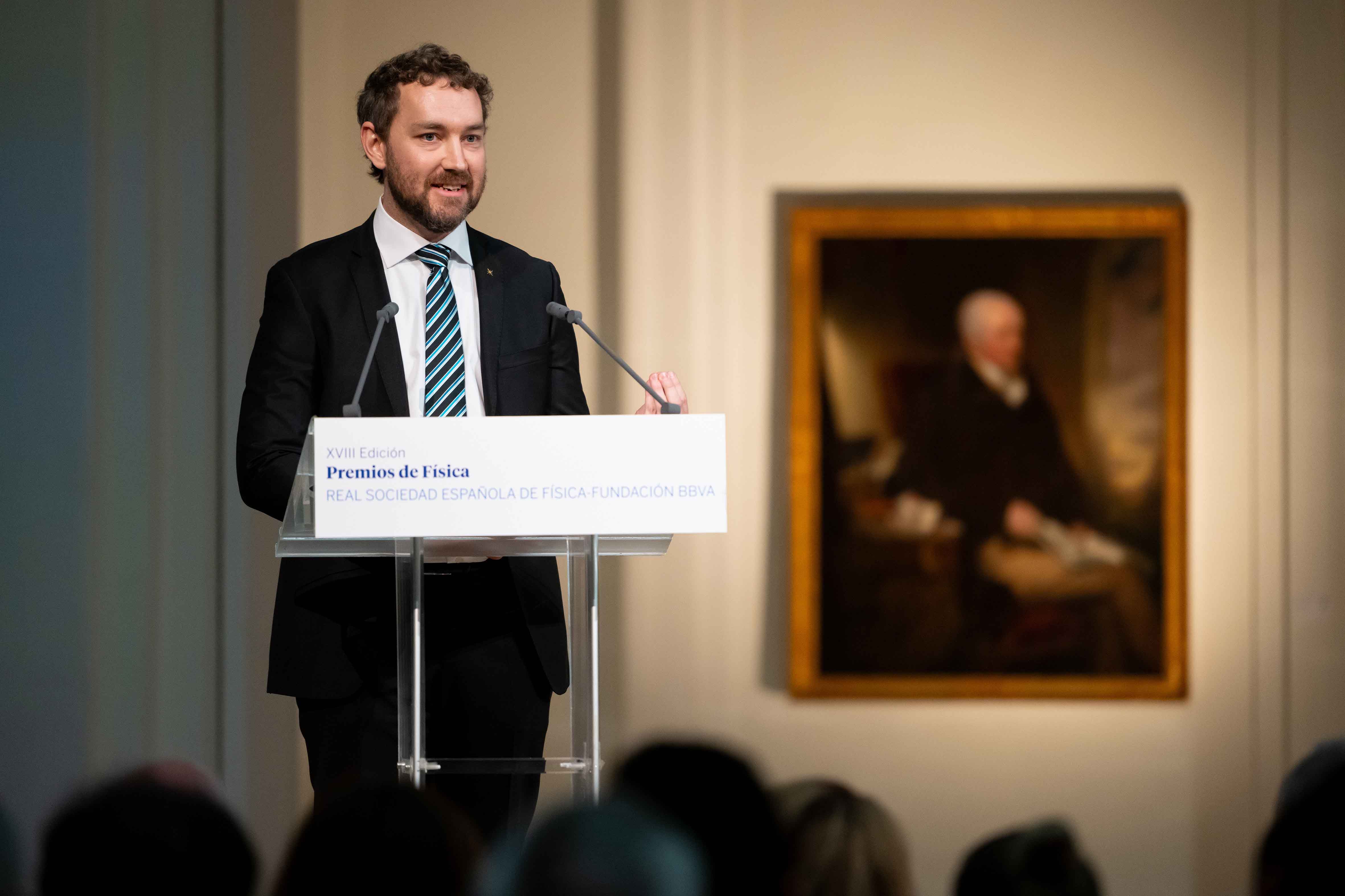 2025-12-04 Ceremonia Premios Fisica 075